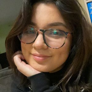 Meet your Posher, Vicky